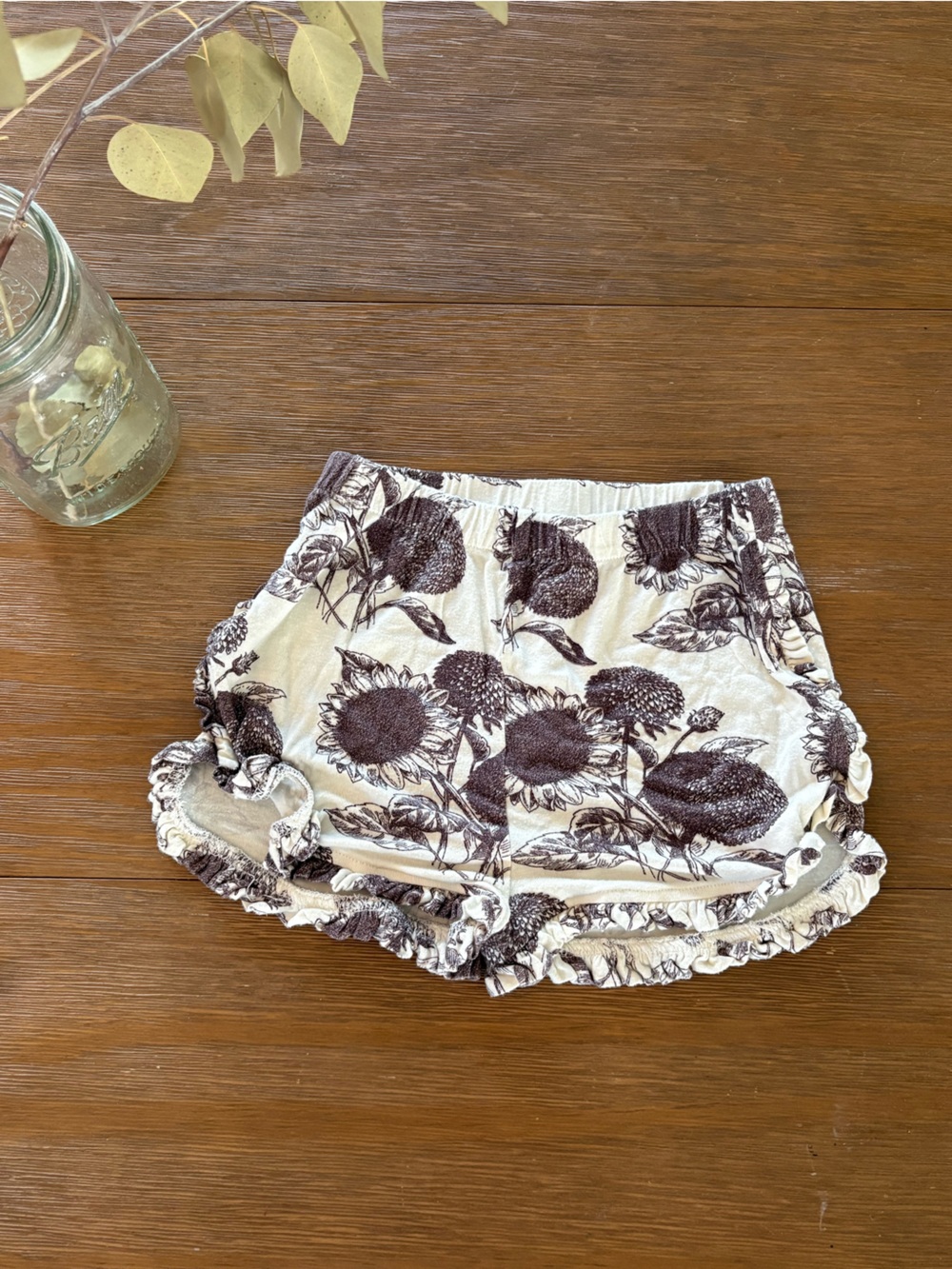 kate quinn Cream shorts with Brown Sunflower Print